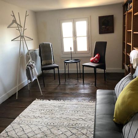 אנגולם Beautifully Renovated Rooms On Place New York מראה חיצוני תמונה