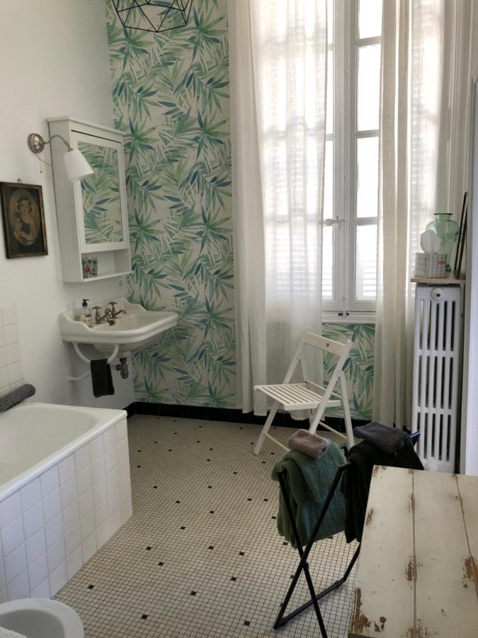 אנגולם Beautifully Renovated Rooms On Place New York מראה חיצוני תמונה